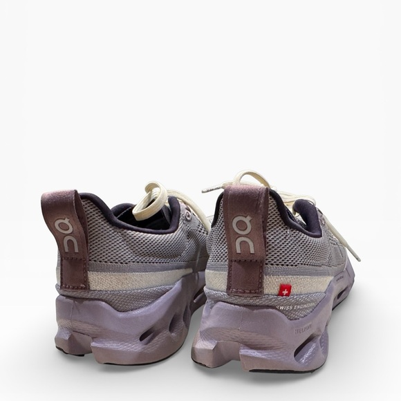 On Running Women's Cloudsurfer Trail runner shoes, size 8.5, lilac - Picture 5 of 7